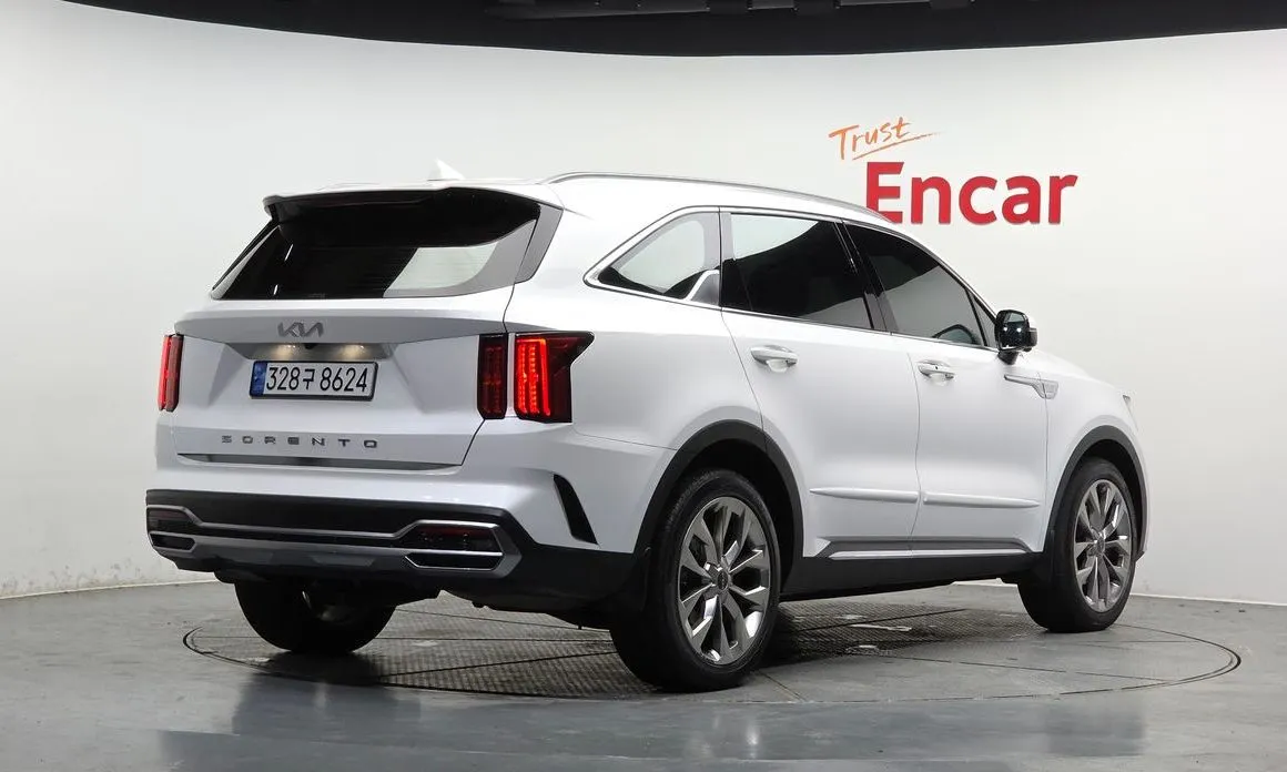 Kia Sorento — фото 6