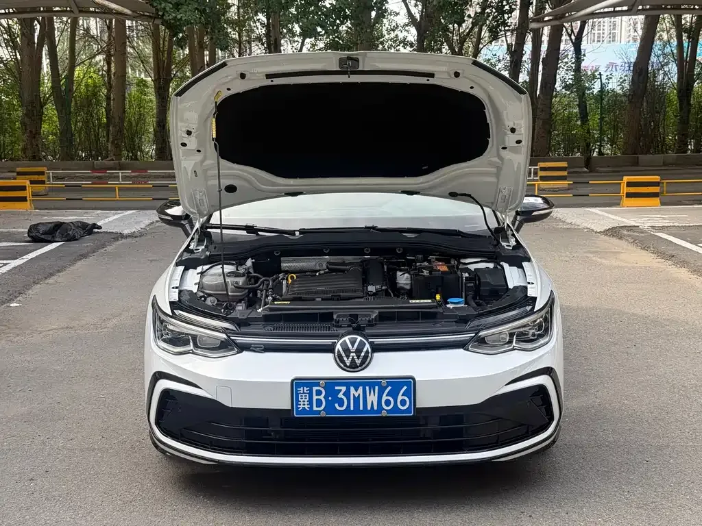 Volkswagen Golf — фото 9
