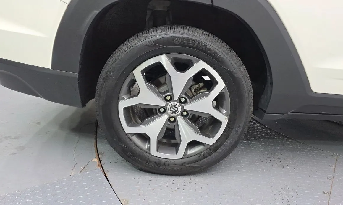 KG Mobility (Ssangyong) Torres — фото 10