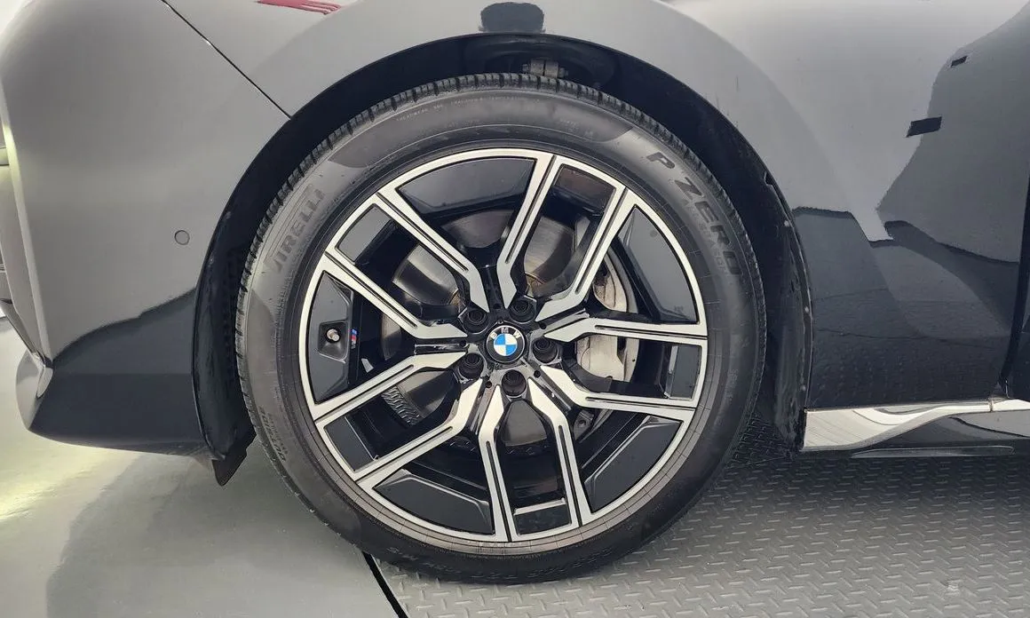 BMW 7-Series 2023 из KR, фото 7