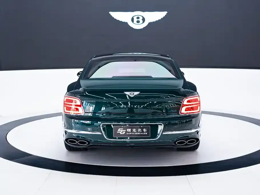 Bentley Flying Spur — фото 2