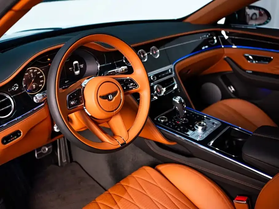 Bentley Flying Spur — фото 9