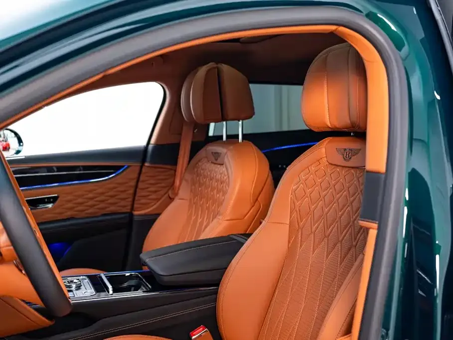 Bentley Flying Spur — фото 7