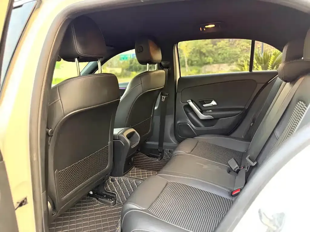 Mercedes-Benz A-Class 2022 из CN, фото 2