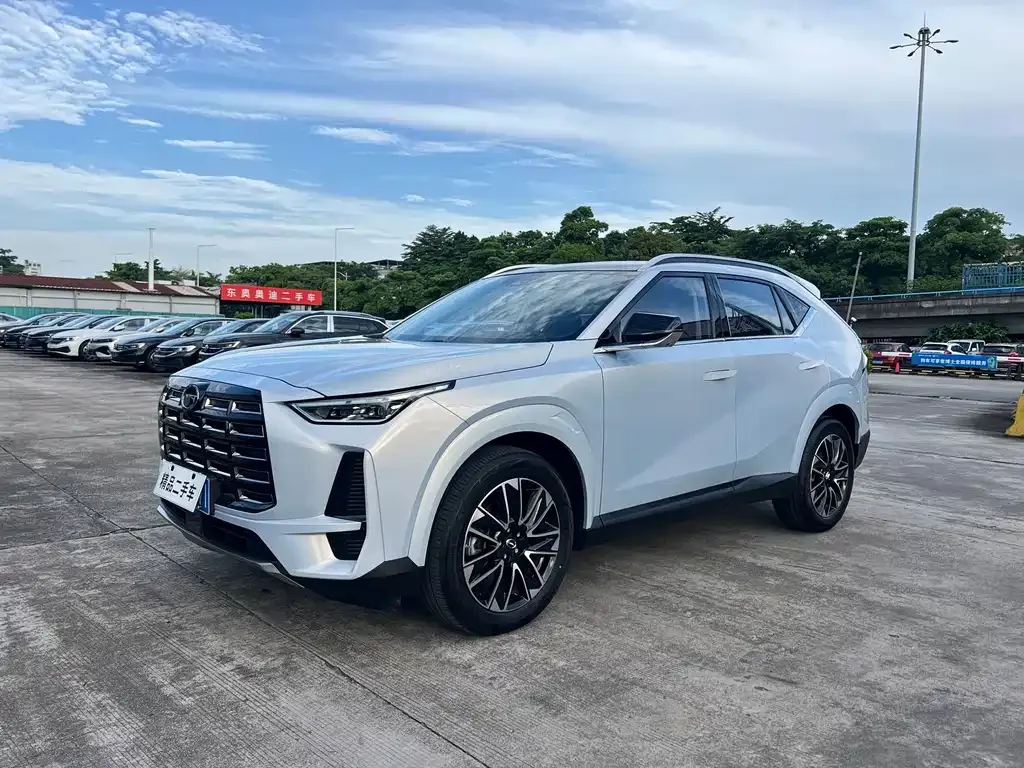 GAC Motor Trumpchi GS4
