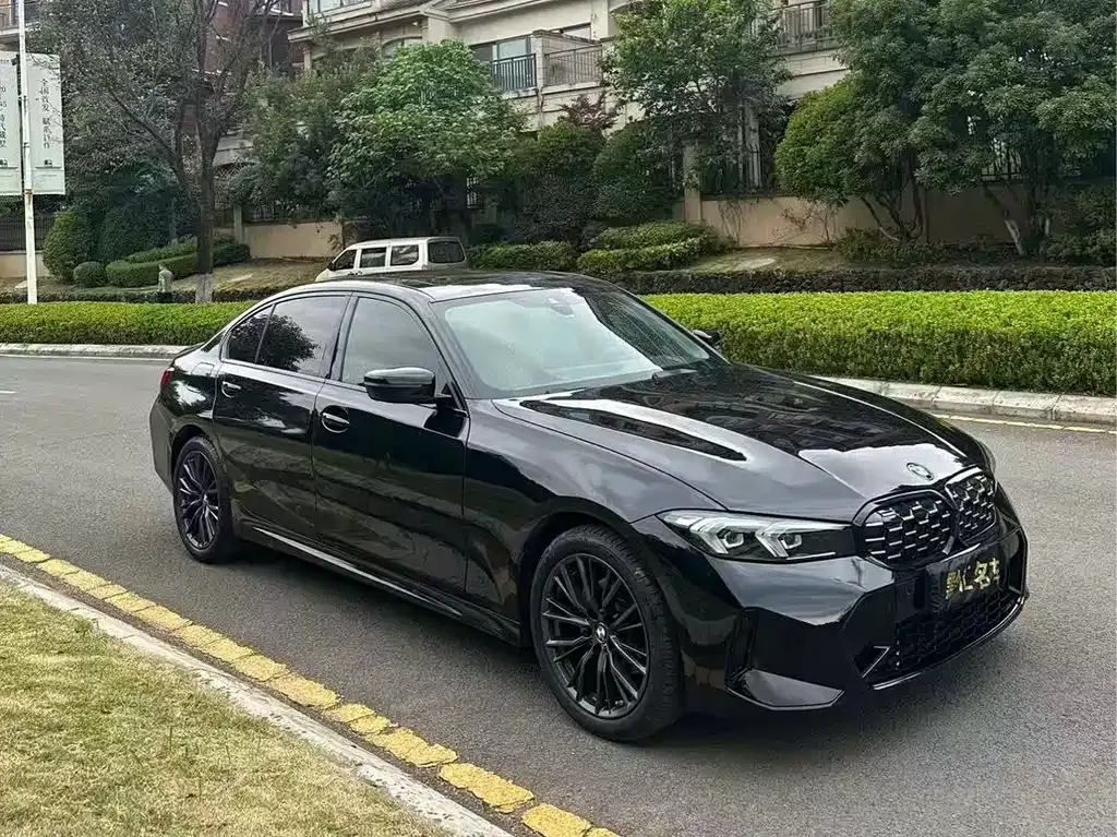 BMW 3 Series — фото 1