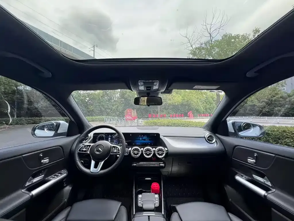 Mercedes-Benz GLA — фото 6