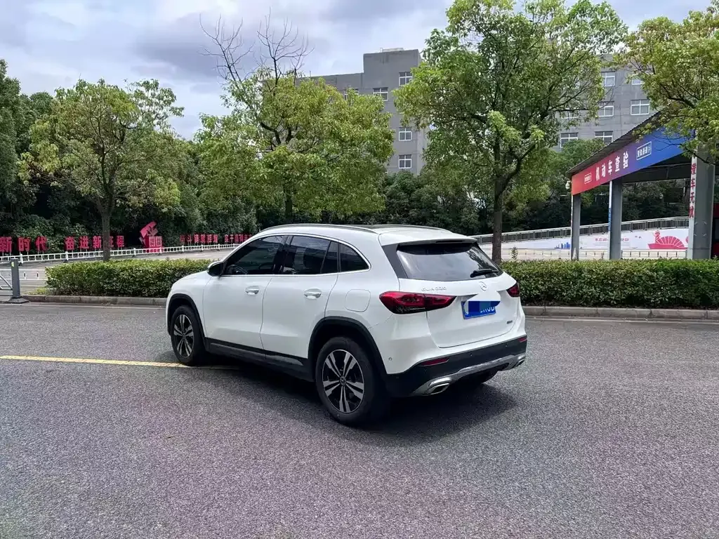 Mercedes-Benz GLA — фото 9