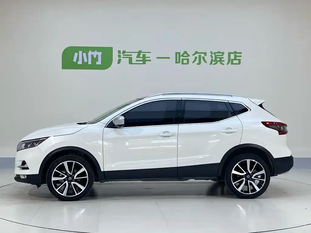Nissan Qashqai — фото 7