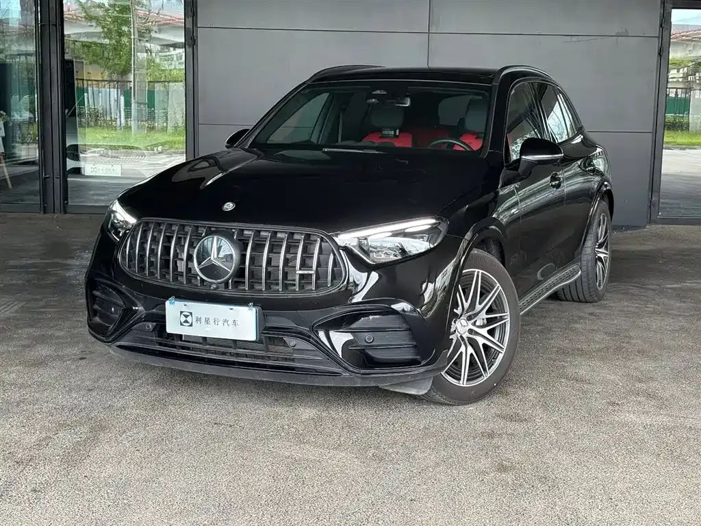 Mercedes-Benz GLC AMG — фото 1