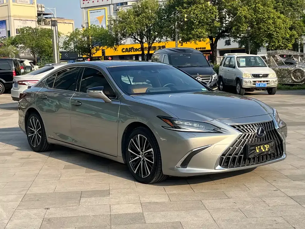 Lexus ES — фото 6