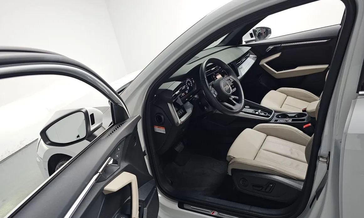 Audi A3 2023 из KR, фото 2