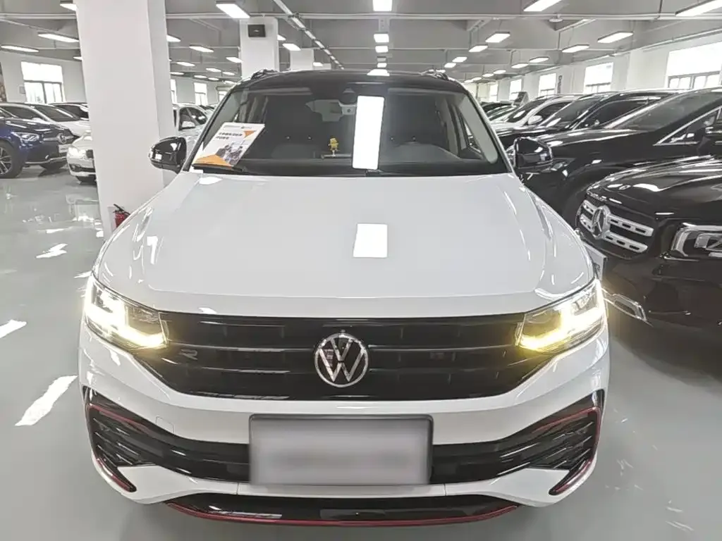 Volkswagen Tiguan X — фото 2