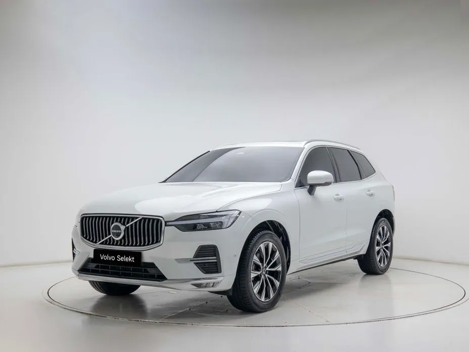 Volvo XC60 — фото 1