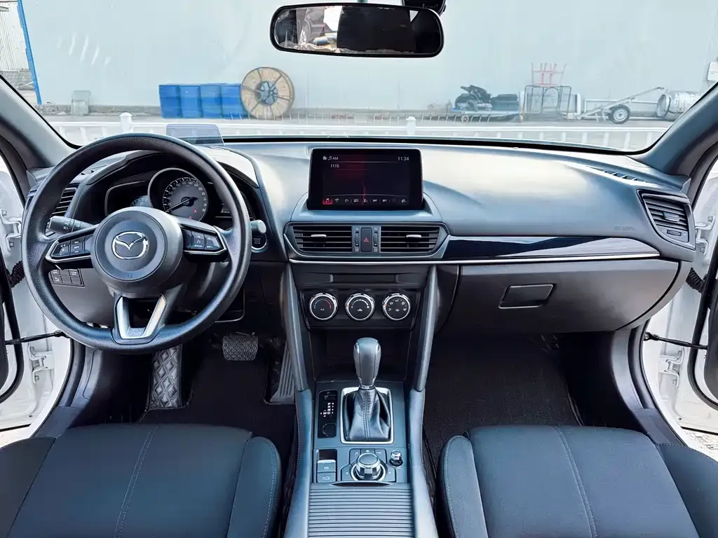 Mazda CX-4 — фото 4
