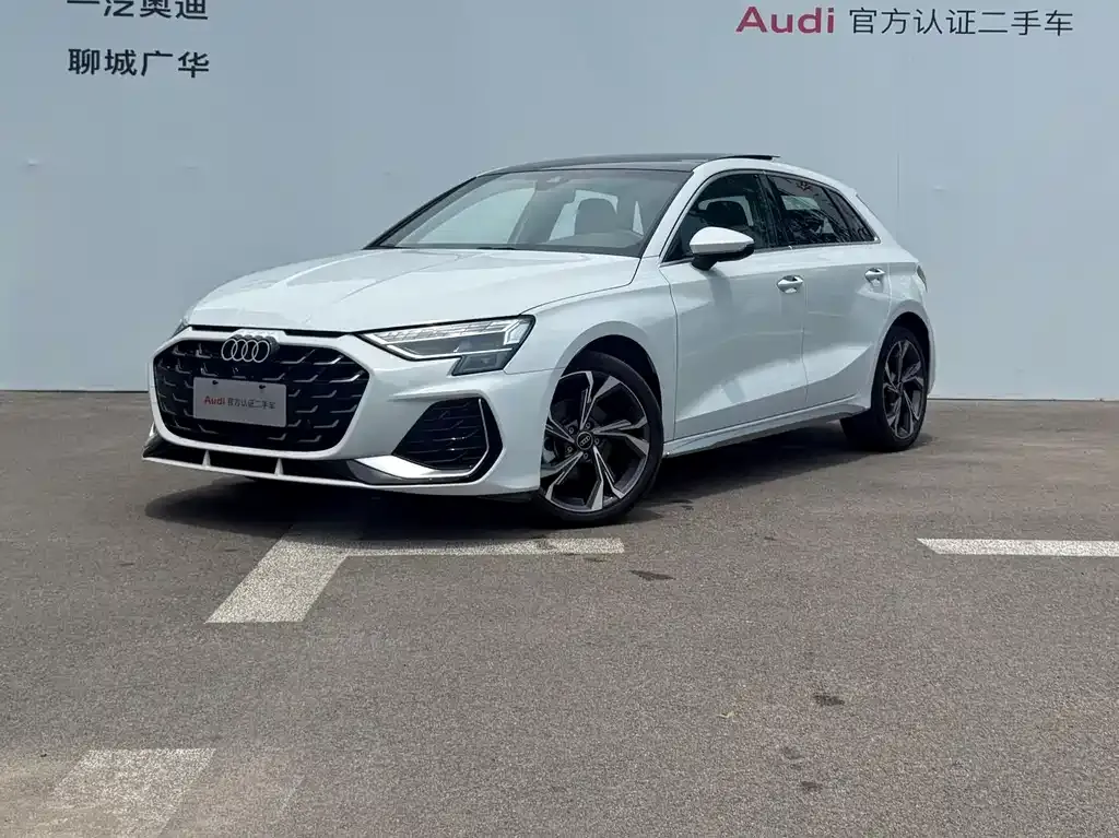 Audi A3 — фото 1