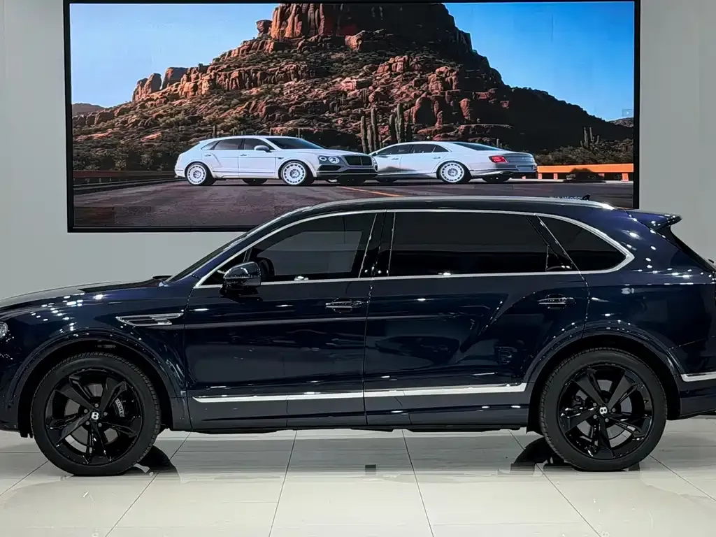 Bentley Bentayga — фото 8