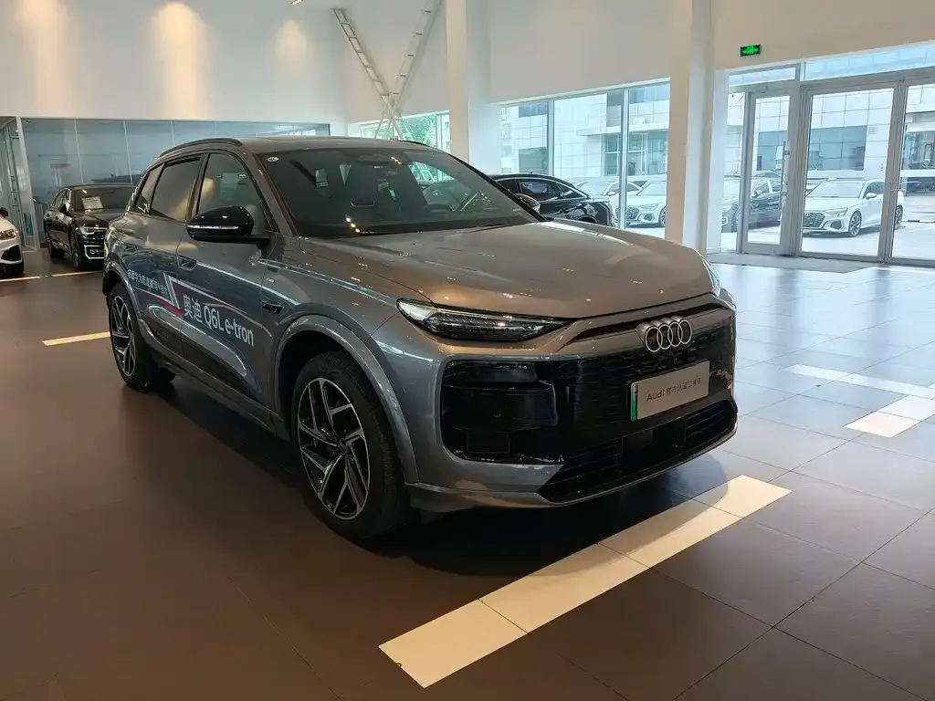 Audi Q6L e-tron — фото 4