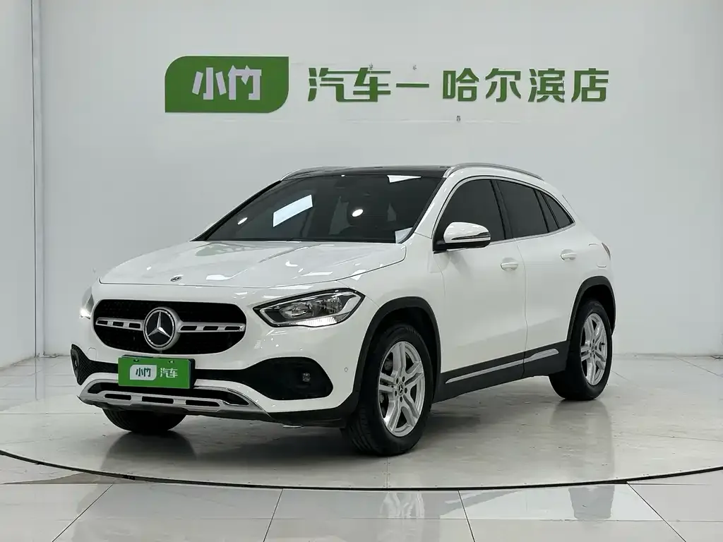 Mercedes-Benz GLA — фото 1