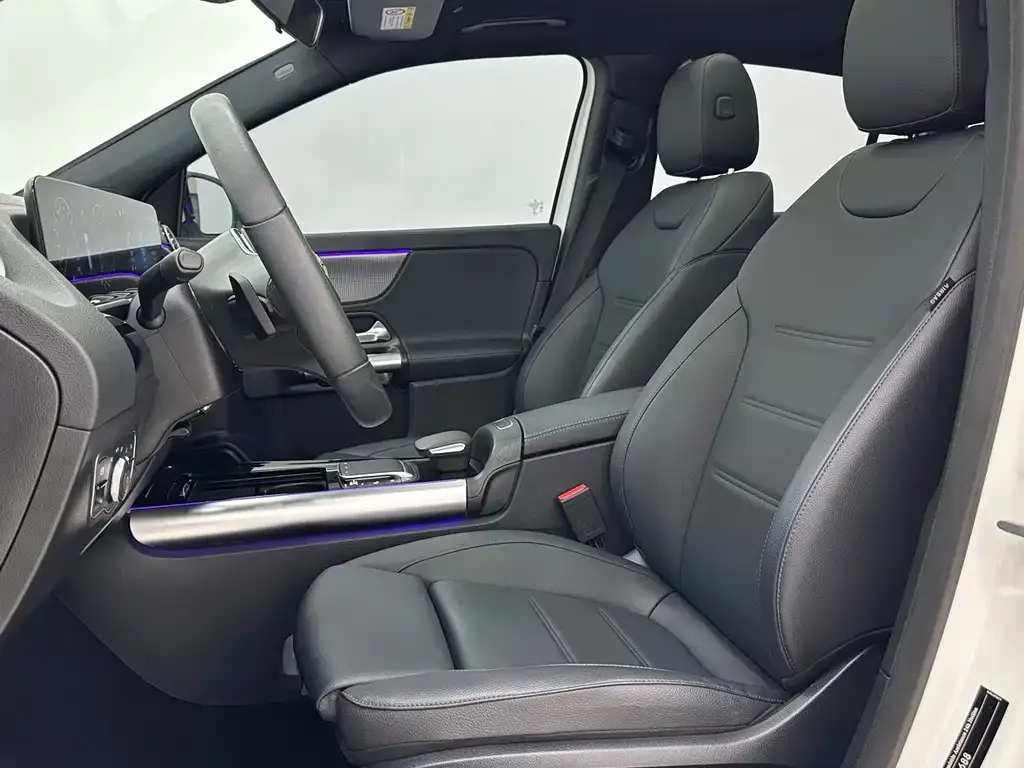 Mercedes-Benz GLA — фото 6