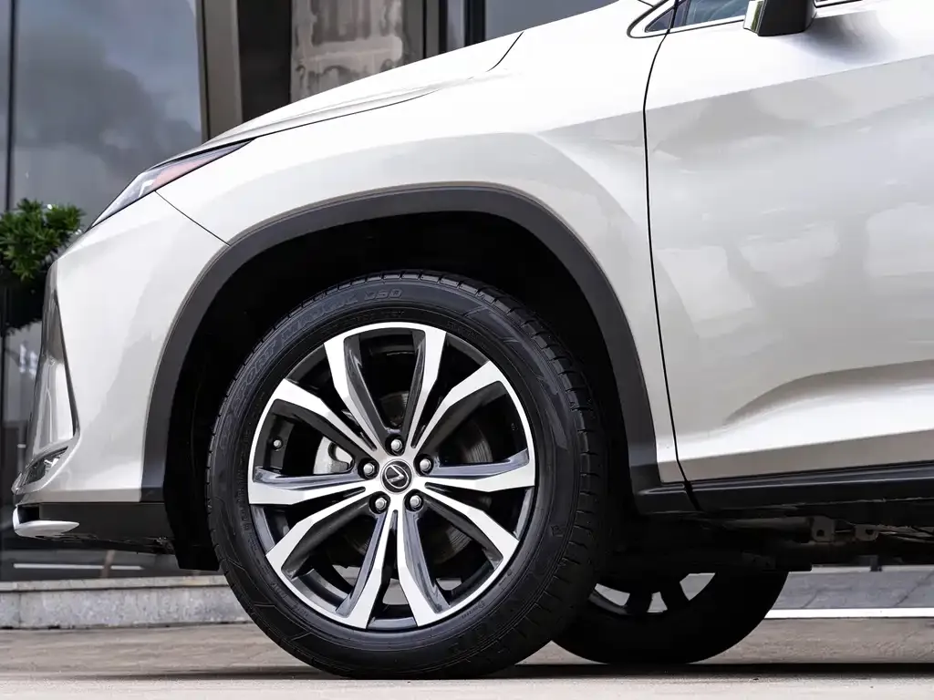 Lexus RX — фото 9