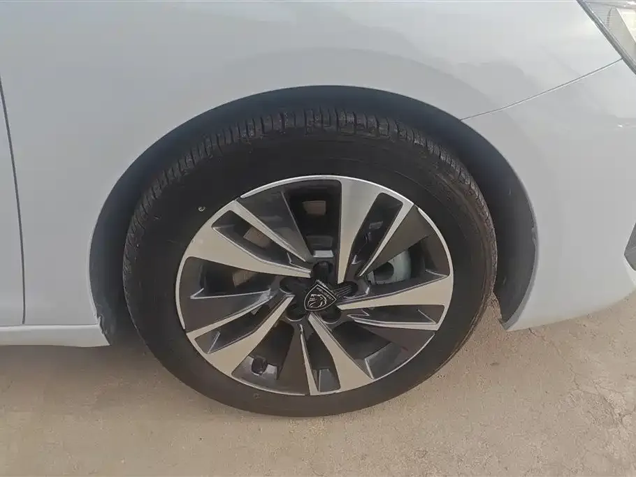 Peugeot 408 2024 из CN, фото 2