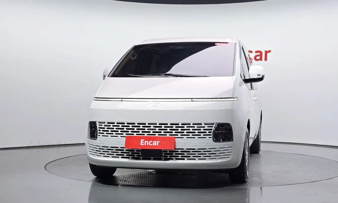 Hyundai Staria — фото 2