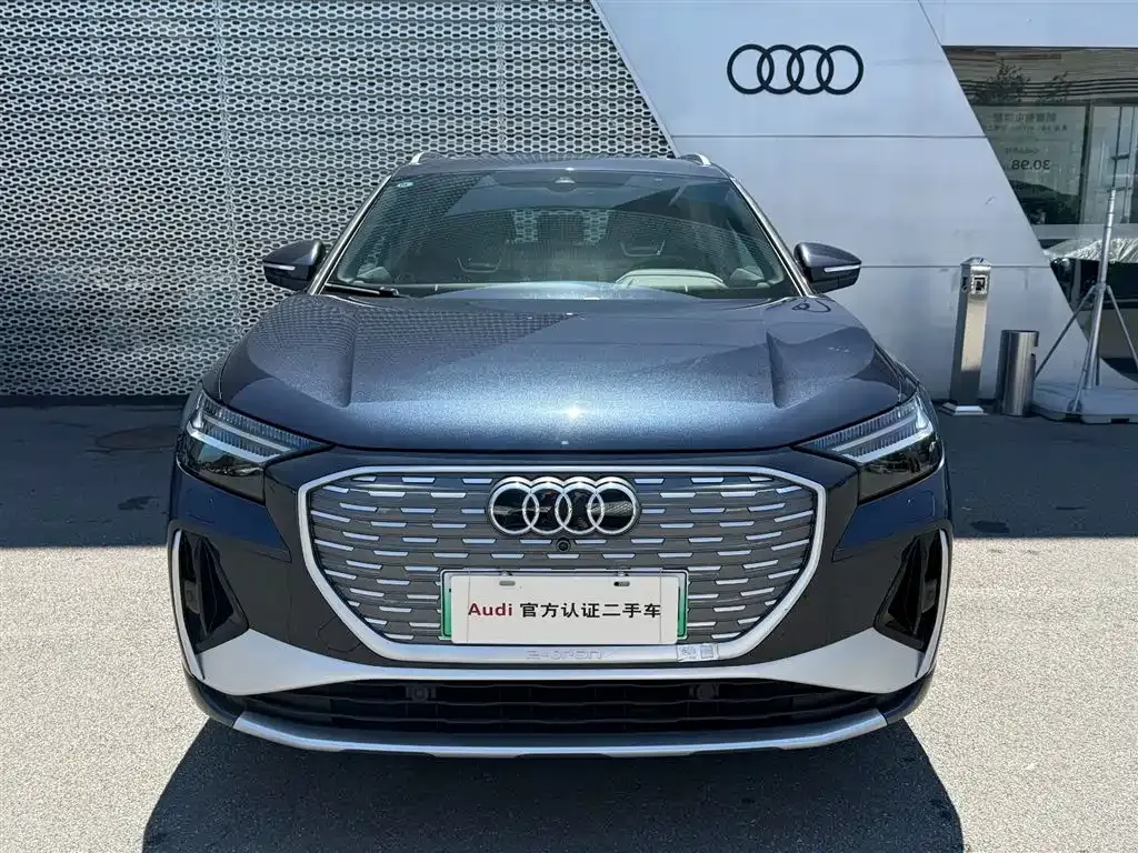 Audi Q4 e-tron — фото 5