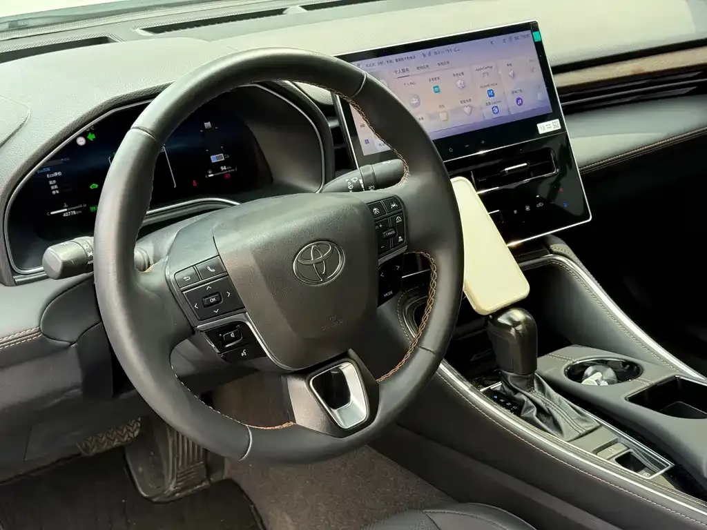 Toyota Avalon — фото 10