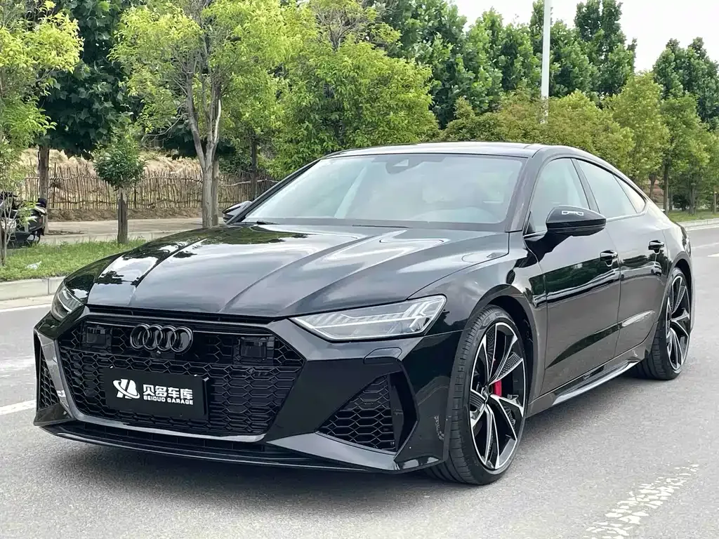 Audi A7 — фото 1