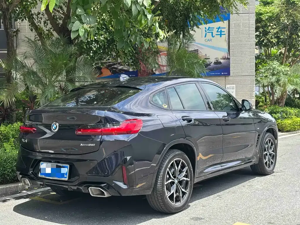 BMW X4 — фото 9