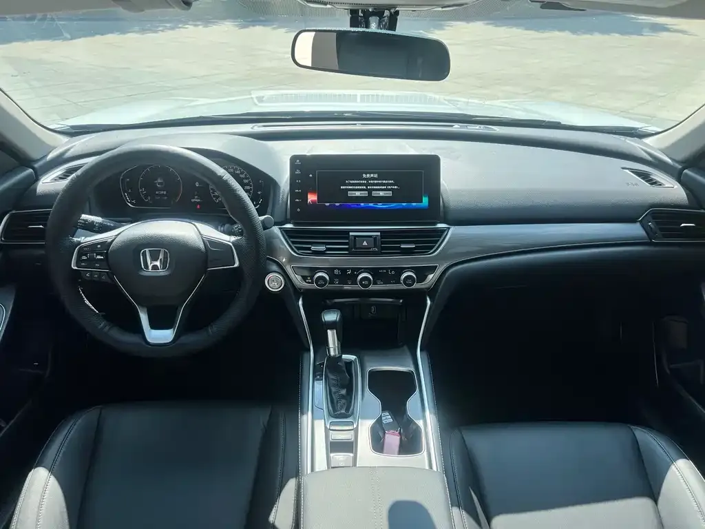 Honda Accord — фото 2