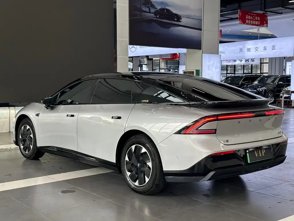 XPeng P7+ — фото 10