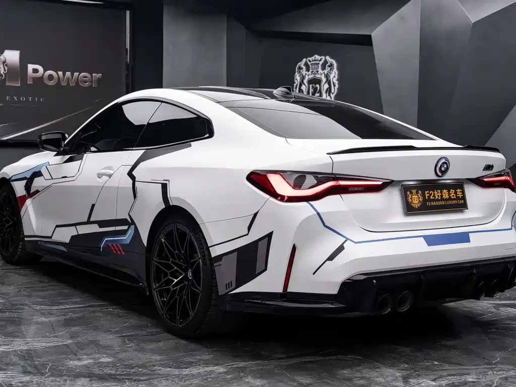 BMW M4 — фото 4