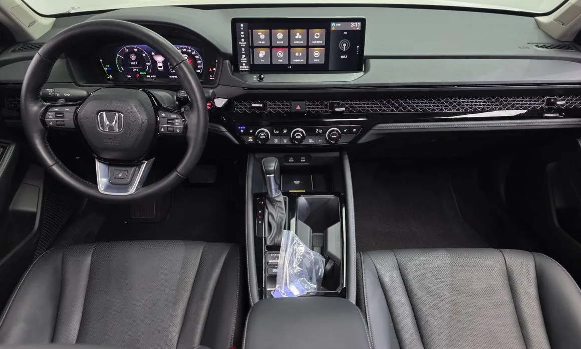 Honda Accord — фото 9