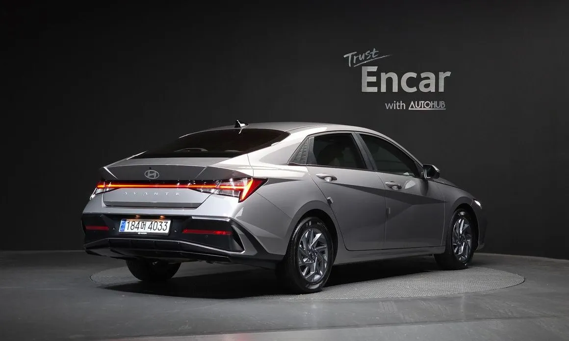 Hyundai AVANTE — фото 2