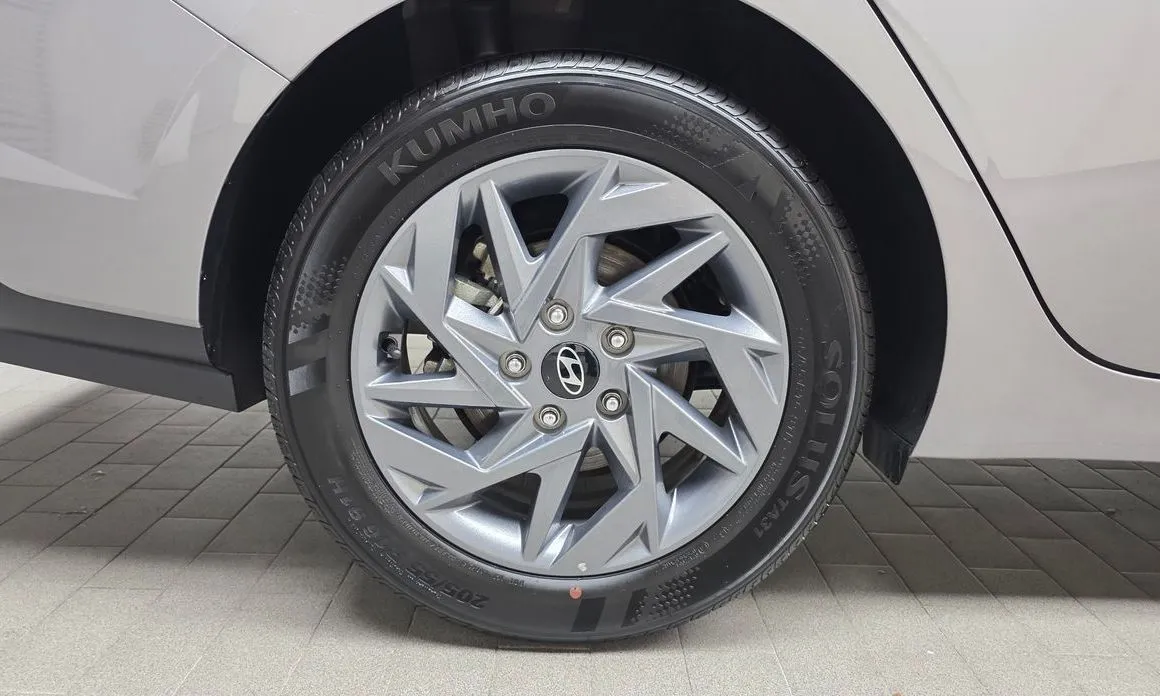 Hyundai AVANTE — фото 7