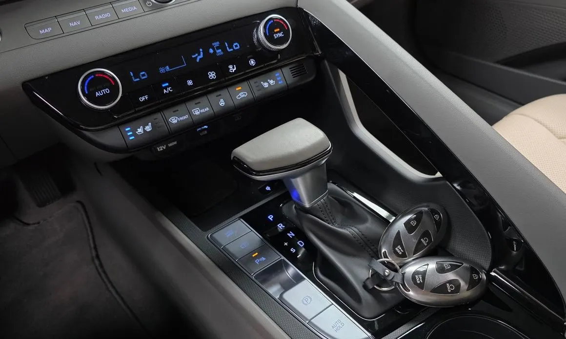 Hyundai AVANTE — фото 6