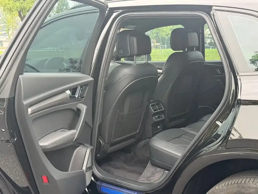 Audi Q5L — фото 2