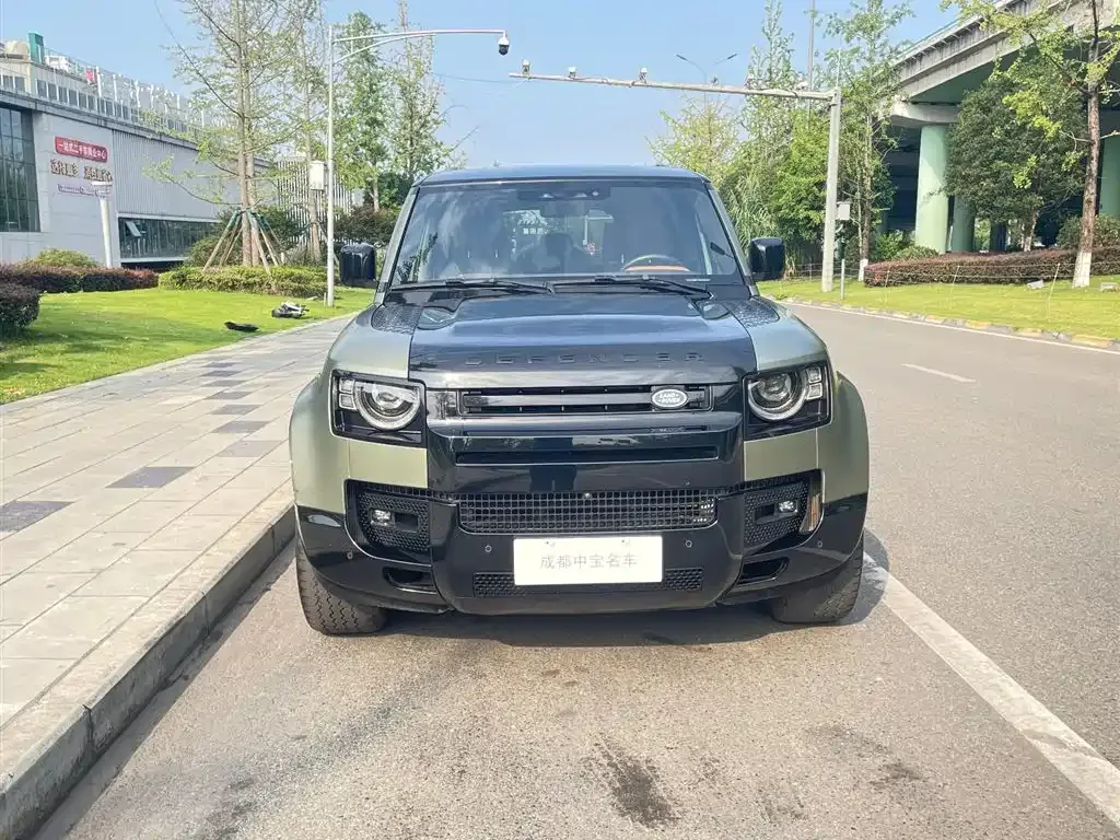 Land Rover Defender — фото 10