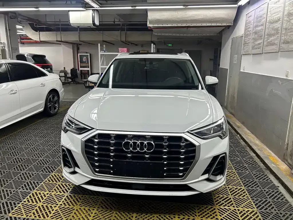 Audi Q3 — фото 9