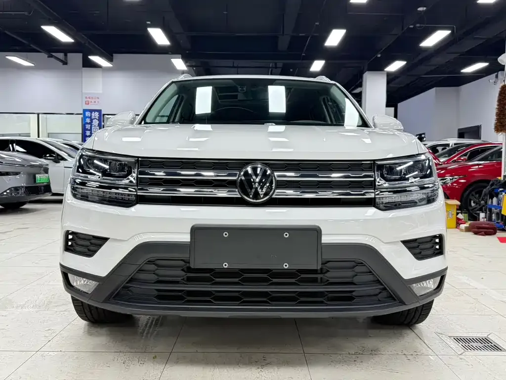 Volkswagen Tharu — фото 10