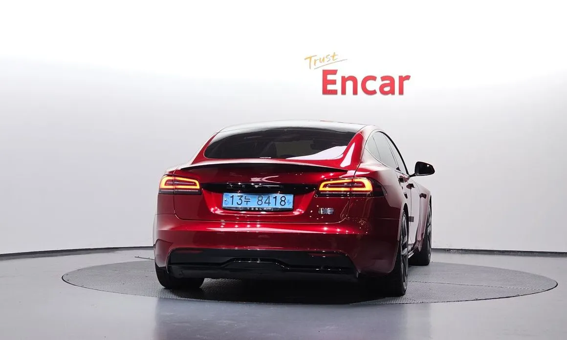 Tesla Model S — фото 2