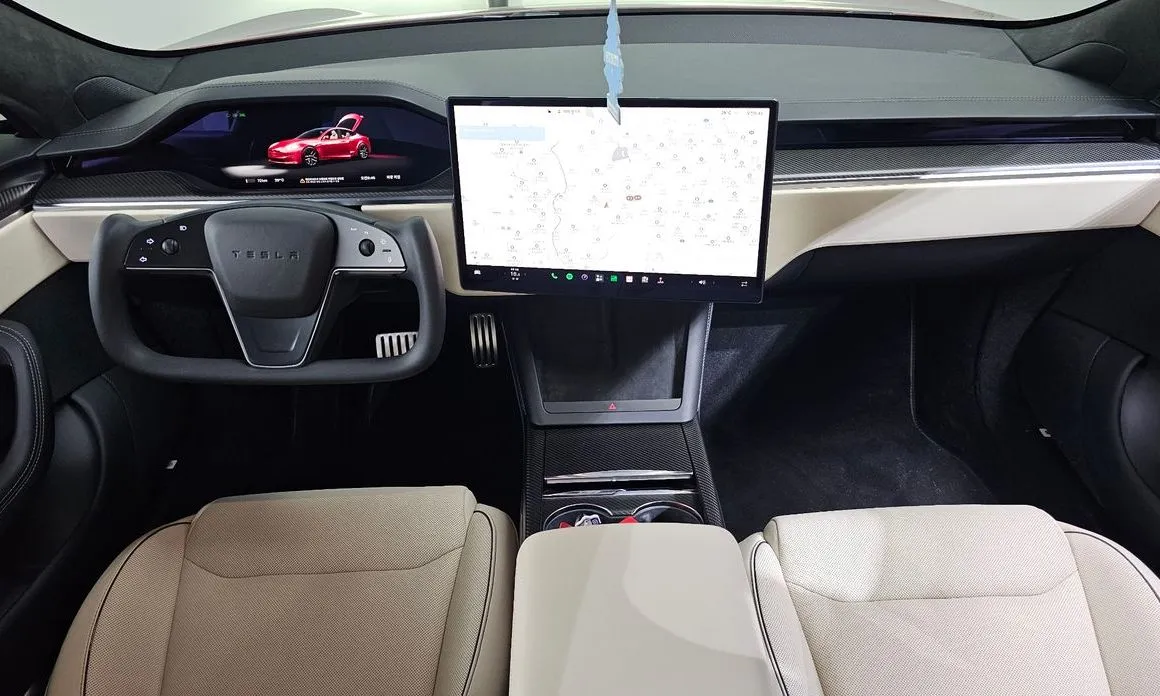 Tesla Model S — фото 10
