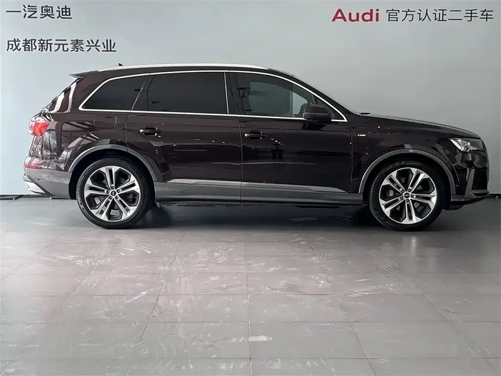 Audi Q7 — фото 6