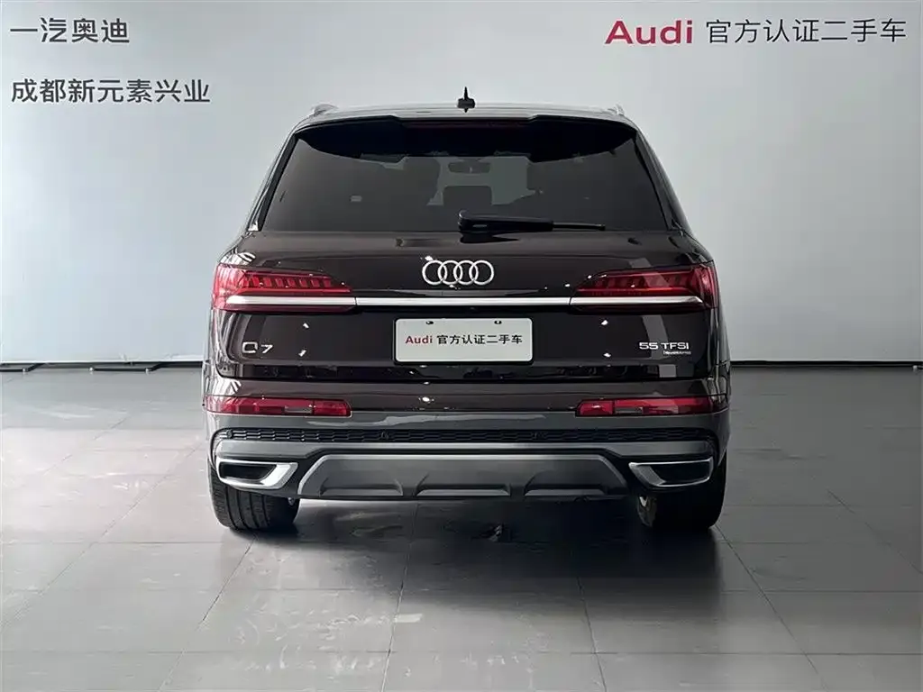 Audi Q7 — фото 7