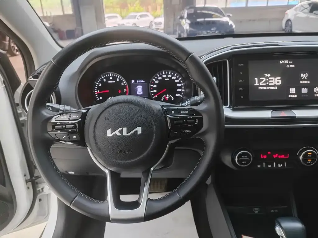 Kia KX1 — фото 8