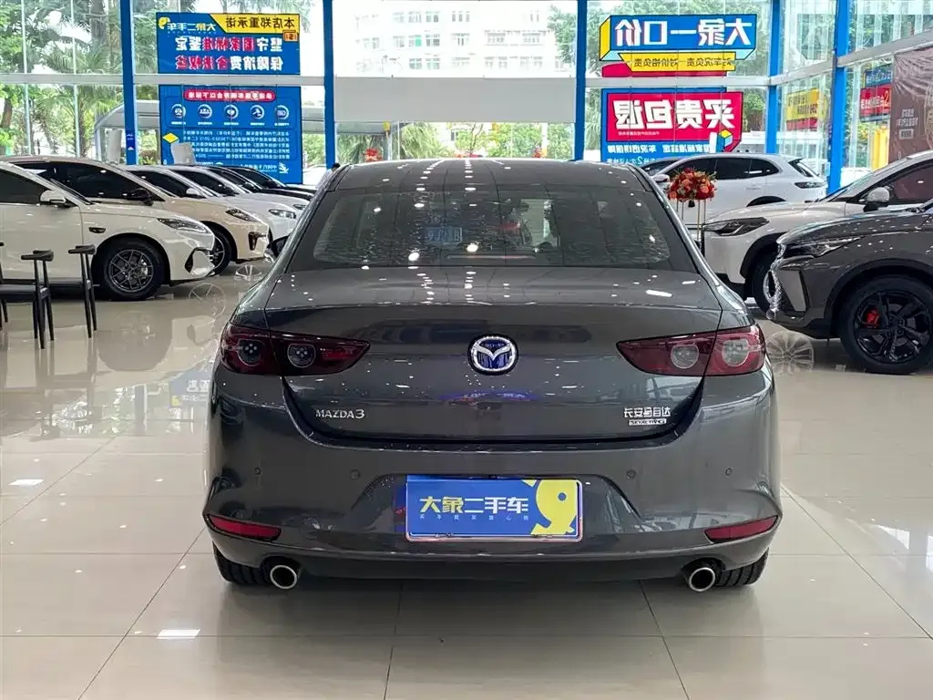 Mazda 3 Axela — фото 4