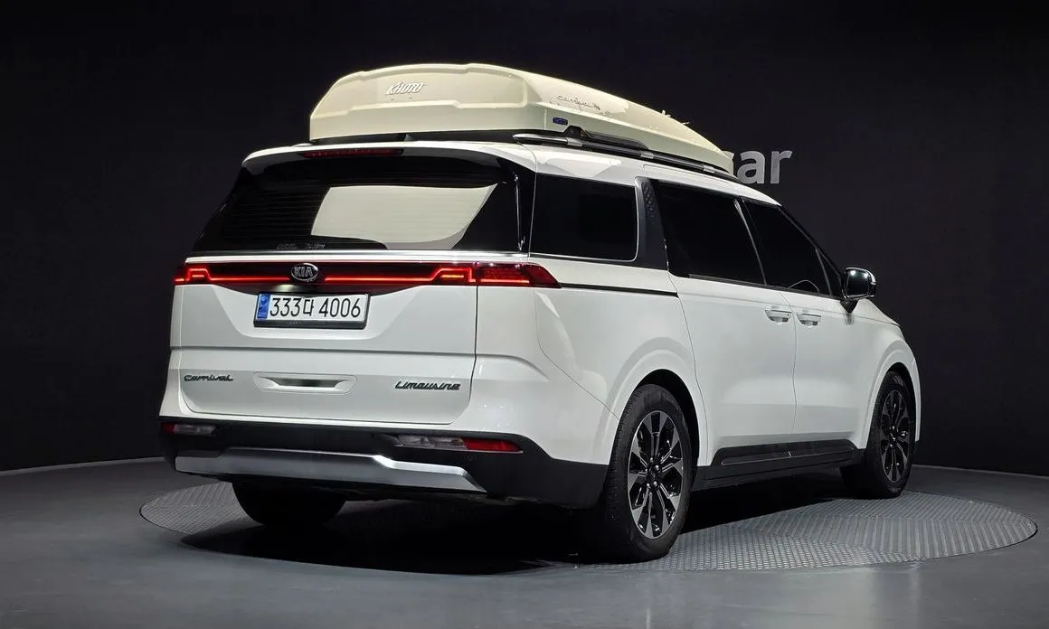 Kia Carnival — фото 10