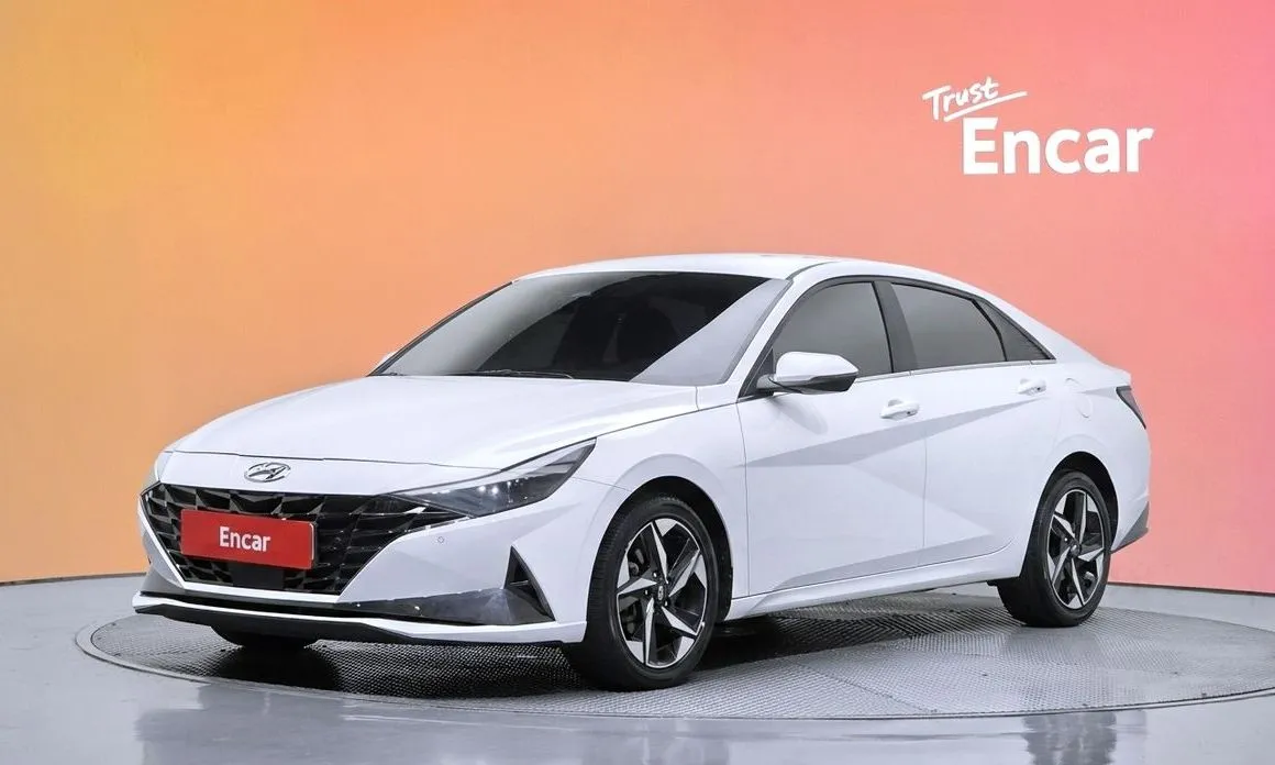 Hyundai AVANTE — фото 1